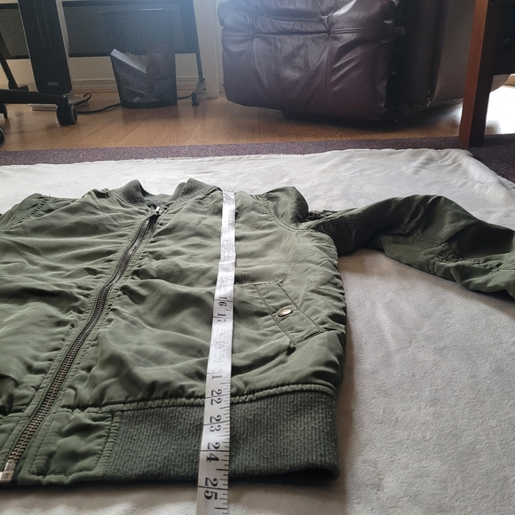 SIWY Army Green Bomber Jacket - Picture 11 of 16